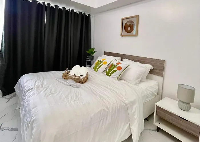 Aparthotel Azure Urban - View 1br - Ps4, Billiards, Netflix, Karaoke