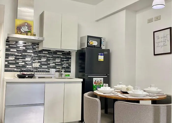 Azure Urban - View 1br - Ps4, Billiards, Netflix, Karaoke *